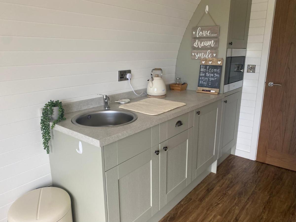 Beech Pod Cabin In Beautiful Surroundings Wrexham Bagian luar foto