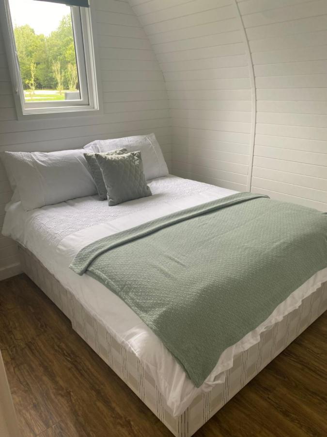 Beech Pod Cabin In Beautiful Surroundings Wrexham Bagian luar foto